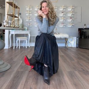 New! in box Louboutin Birgikate Stilletto Bootie w zipper - Pristine red bottom